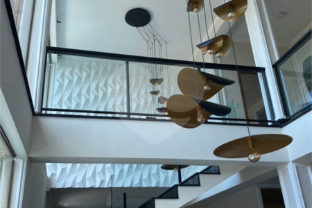 Casa à venda com 4 suítes em Vila Santista, Atibaia, SP