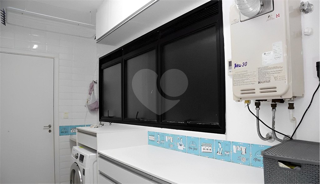 Apartamento à venda com 4 quartos, sendo 3 suítes,  em Real Parque, São Paulo, SP