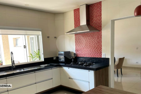 Casa à venda com 3 quartos, sendo 1 suíte, em Vila Rica, Atibaia, SP