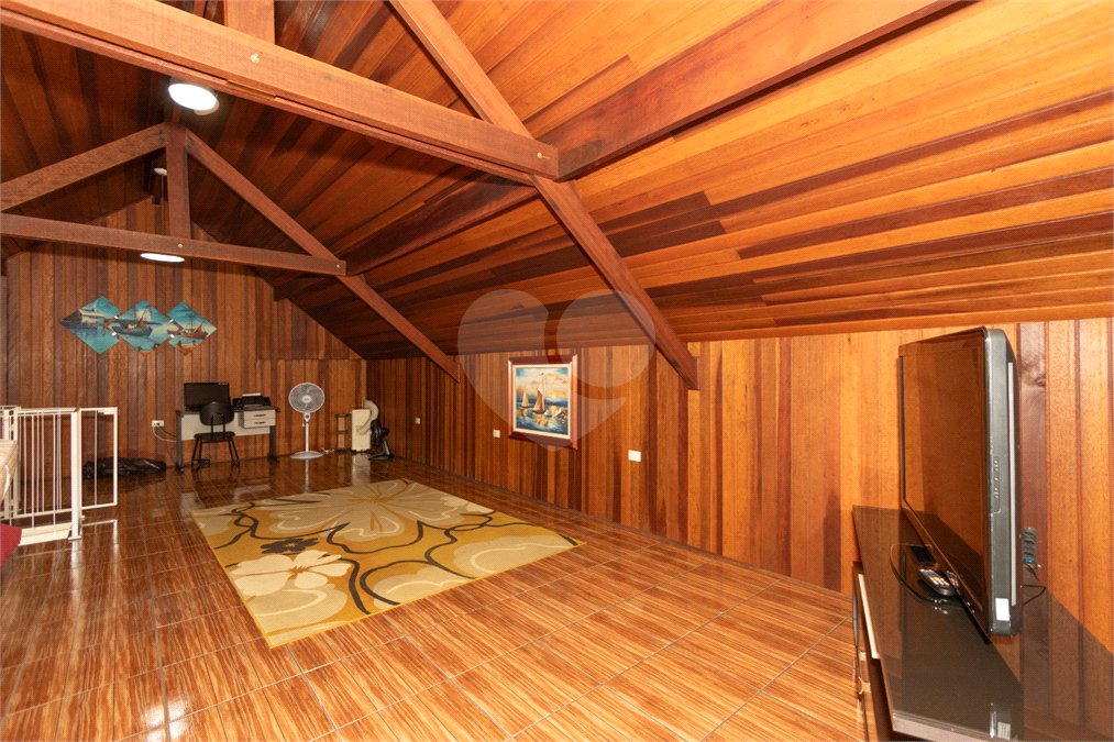 Casa Térrea à venda com 3 quartos, sendo 1 suíte, em Alpes D'ouro, Bom Jesus dos Perdões, SP