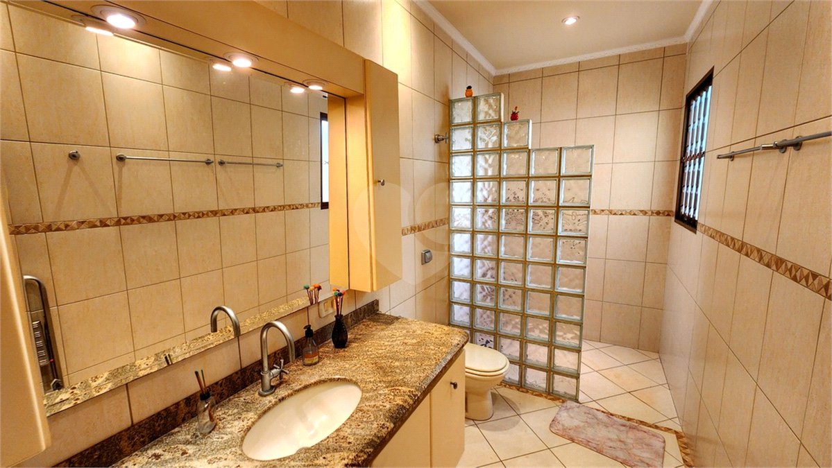 Casa à venda com 2 quartos no Centro, Araraquara, SP