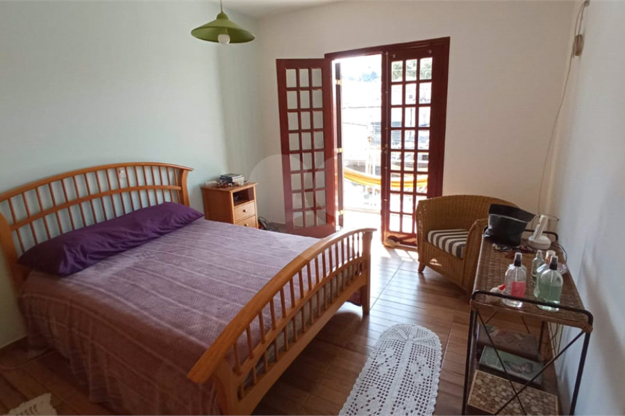 Sobrado à venda com 3 quartos, sendo 1 suíte, em Vila Paulicéia, São Paulo, SP