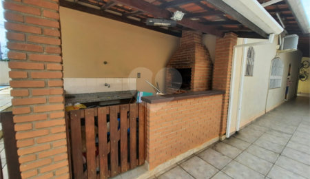 Casa à venda com 3 quartos, sendo 1 suíte,  em Jardim Aruan, Caraguatatuba, SP