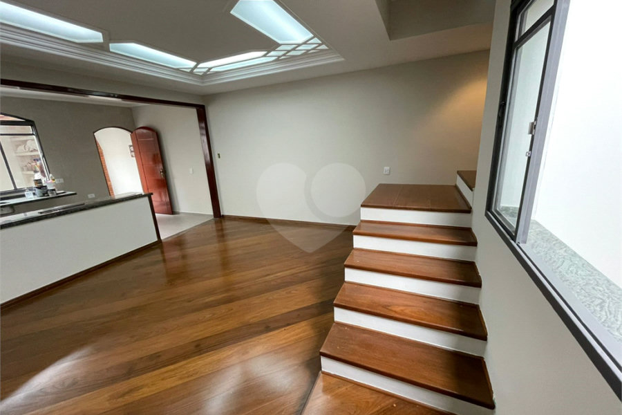 Sobrado à venda com 3 quartos, sendo 2 suítes, em Vila Palmeiras, São Paulo, SP
