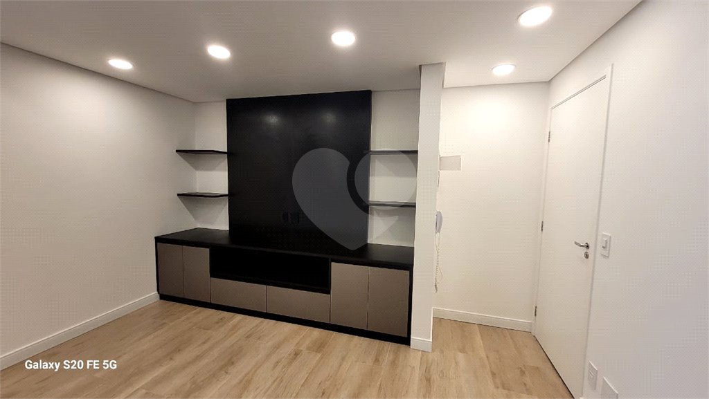 Apartamento à venda com 2 quartos, sendo 1 suíte,  em Vila Ipojuca, São Paulo, SP