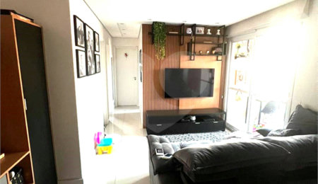 Apartamento à venda com 3 quartos, sendo 1 suíte,  em Super Quadra Morumbi, São Paulo, SP