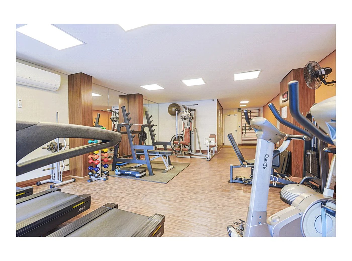 Apartamento à venda com 3 quartos, sendo 1 suíte, em Pinheiros, São Paulo, SP