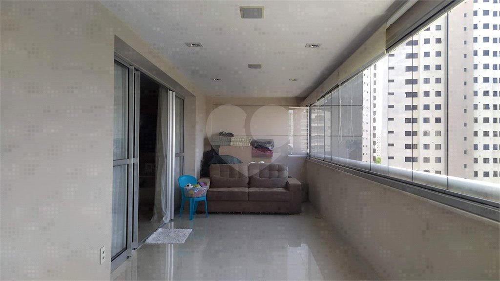 Apartamento à venda com 3 suítes em Jardim Londrina, São Paulo, SP