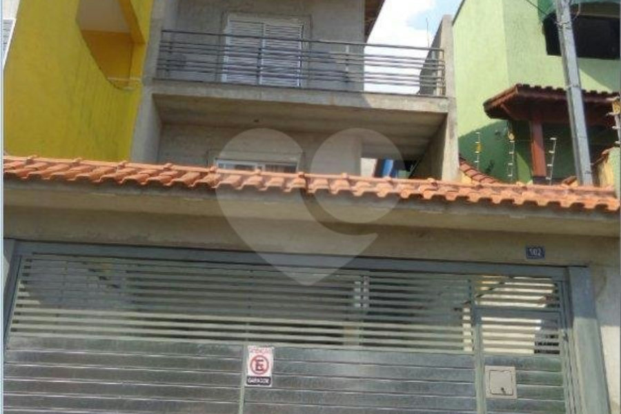 Sobrado à venda com 3 quartos, sendo 1 suíte,  em Parque Continental II, Guarulhos, SP