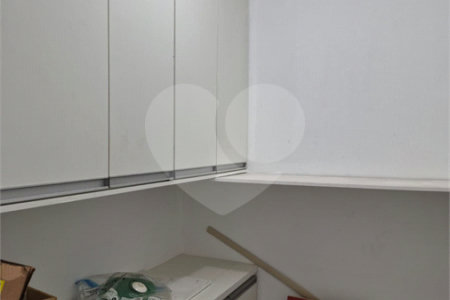 Apartamento à venda com 3 quartos, sendo 1 suíte,  em Cidade São Francisco, São Paulo, SP
