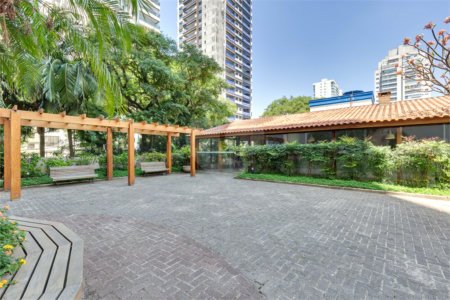 Apartamento à venda com 4 quartos, sendo 1 suíte, em Alto da Boa Vista, São Paulo, SP