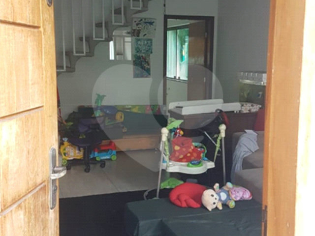 Sobrado à venda com 2 suítes em Santana, São Paulo, SP