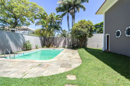 Casa à venda com 5 quartos, sendo 3 suítes, em Alto da Boa Vista, São Paulo, SP