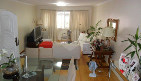 Sobrado à venda com 3 quartos, sendo 1 suíte,  em Vila Romero, São Paulo, SP
