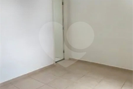 Apartamento à venda com 3 quartos, sendo 1 suíte,  em Jardim América, São José dos Campos, SP