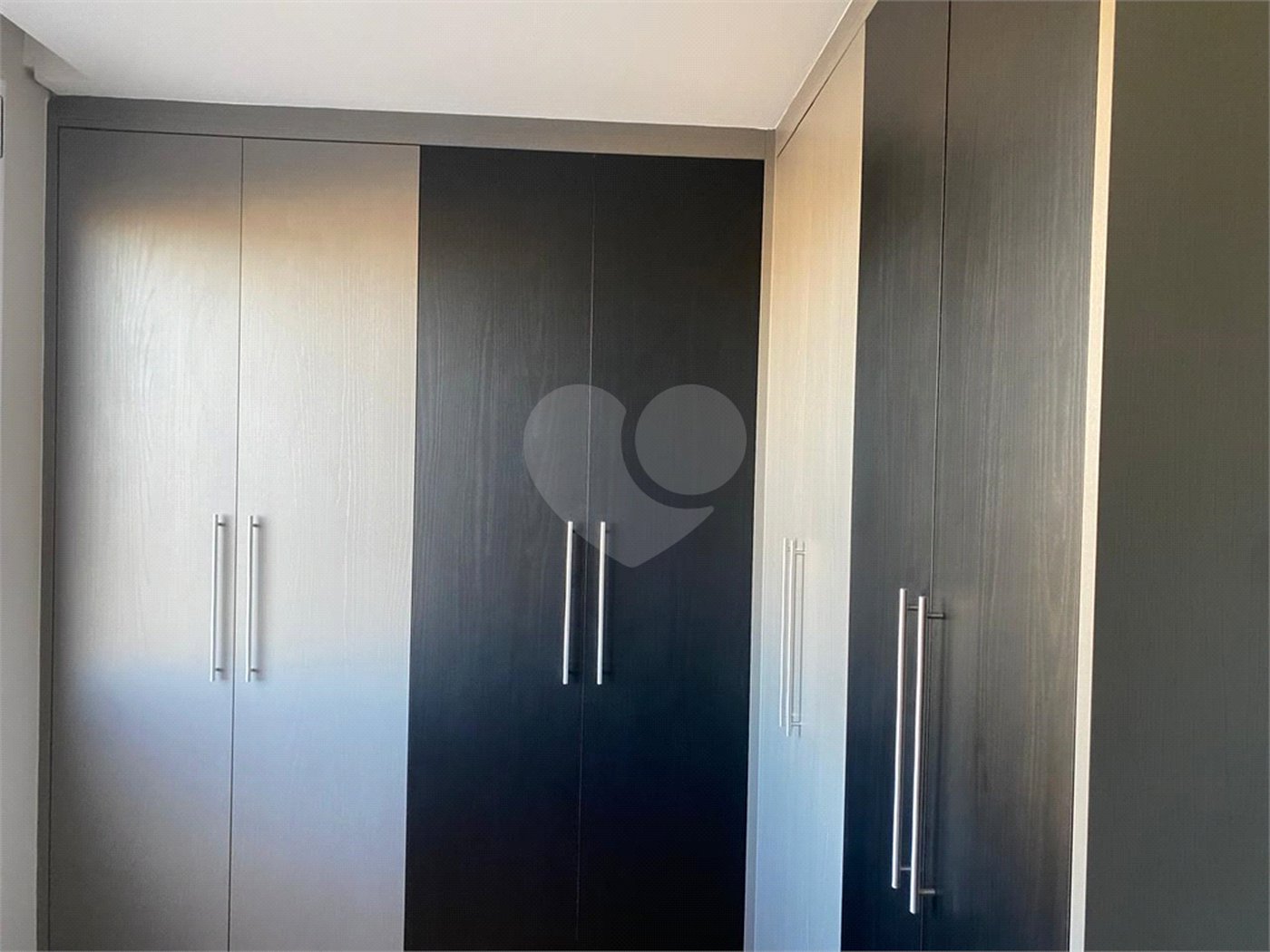 Apartamento à venda com 3 quartos, sendo 1 suíte,  em Jardim Ângela (zona Leste), São Paulo, SP