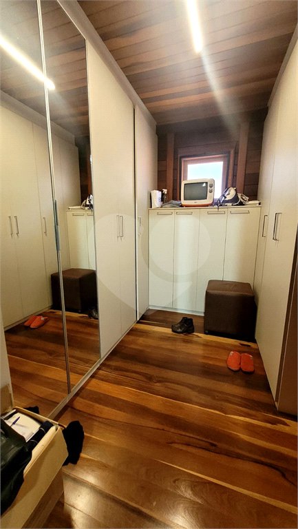 Casa à venda com 2 quartos, sendo 1 suíte,  no condomínio Sausalito, Mairiporã - SP