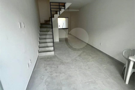 Casa à venda com 2 quartos em Campo Grande, Rio de Janeiro, RJ
