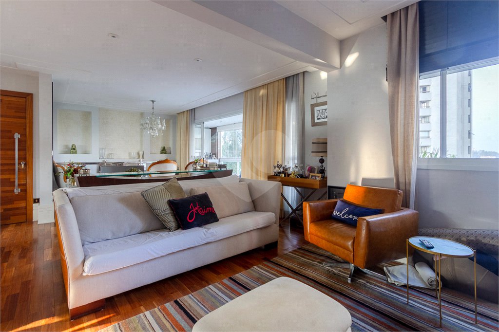 Apartamento à venda com 3 suítes em Vila Andrade, São Paulo, SP