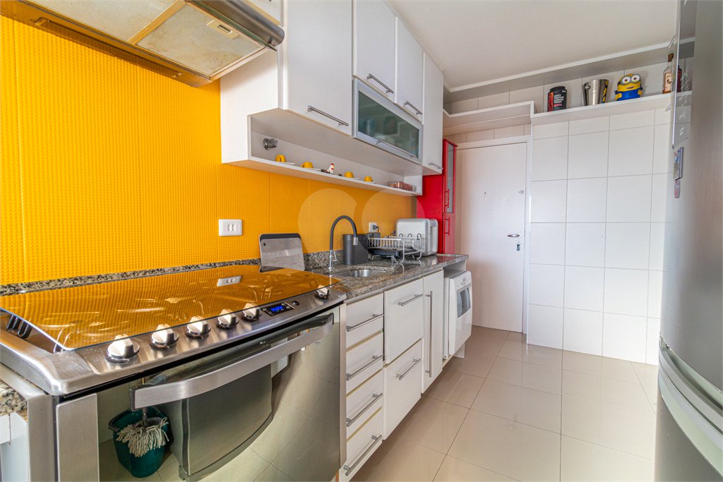 Apartamento à venda com 4 quartos, sendo 1 suíte, em Jardim Marajoara, São Paulo, SP