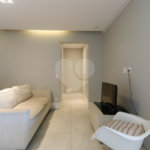 Apartamento à venda com 3 quartos, sendo 1 suíte,  em Vila Anastácio, São Paulo, SP