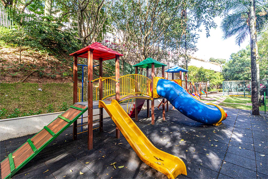 Cobertura para alugar com 3 suítes em Paraíso do Morumbi, São Paulo, SP