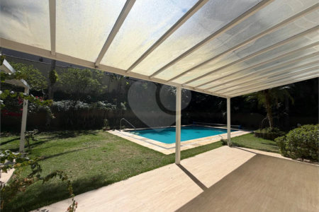 Casa à venda ou para alugar com 4 quartos, sendo 3 suítes, em Alto da Boa Vista, São Paulo, SP