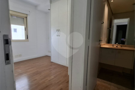 Apartamento à venda com 2 suítes em Pinheiros, São Paulo, SP