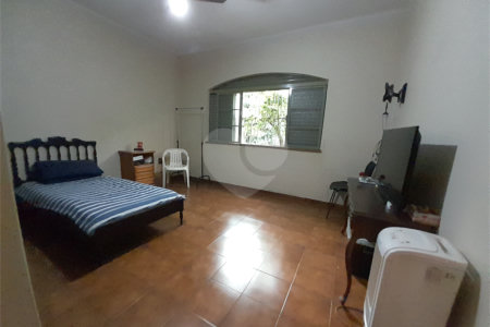 Casa à venda com 5 quartos, sendo 1 suíte,  em Jardim Anhangüera, Ribeirão Preto, SP
