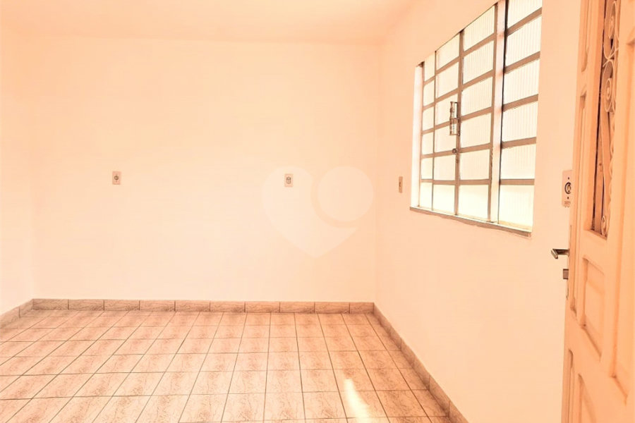 Casa à venda com 3 quartos, sendo 1 suíte, em Santana, São Paulo, SP
