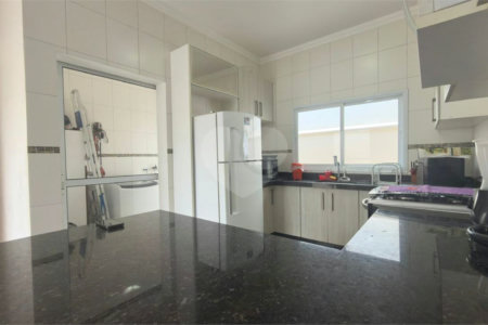 Casa à venda com 4 quartos, sendo 1 suíte,  no condomínio Portobello Sorocaba, Sorocaba - SP