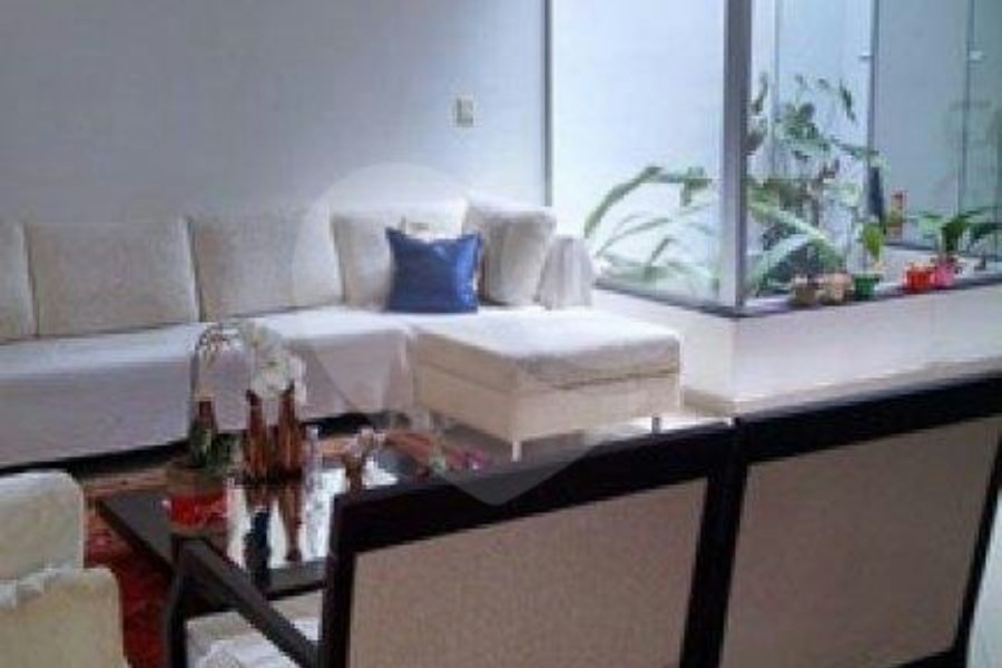 Casa Térrea à venda com 5 quartos, sendo 2 suítes, em Jardim Vila Galvão, Guarulhos, SP