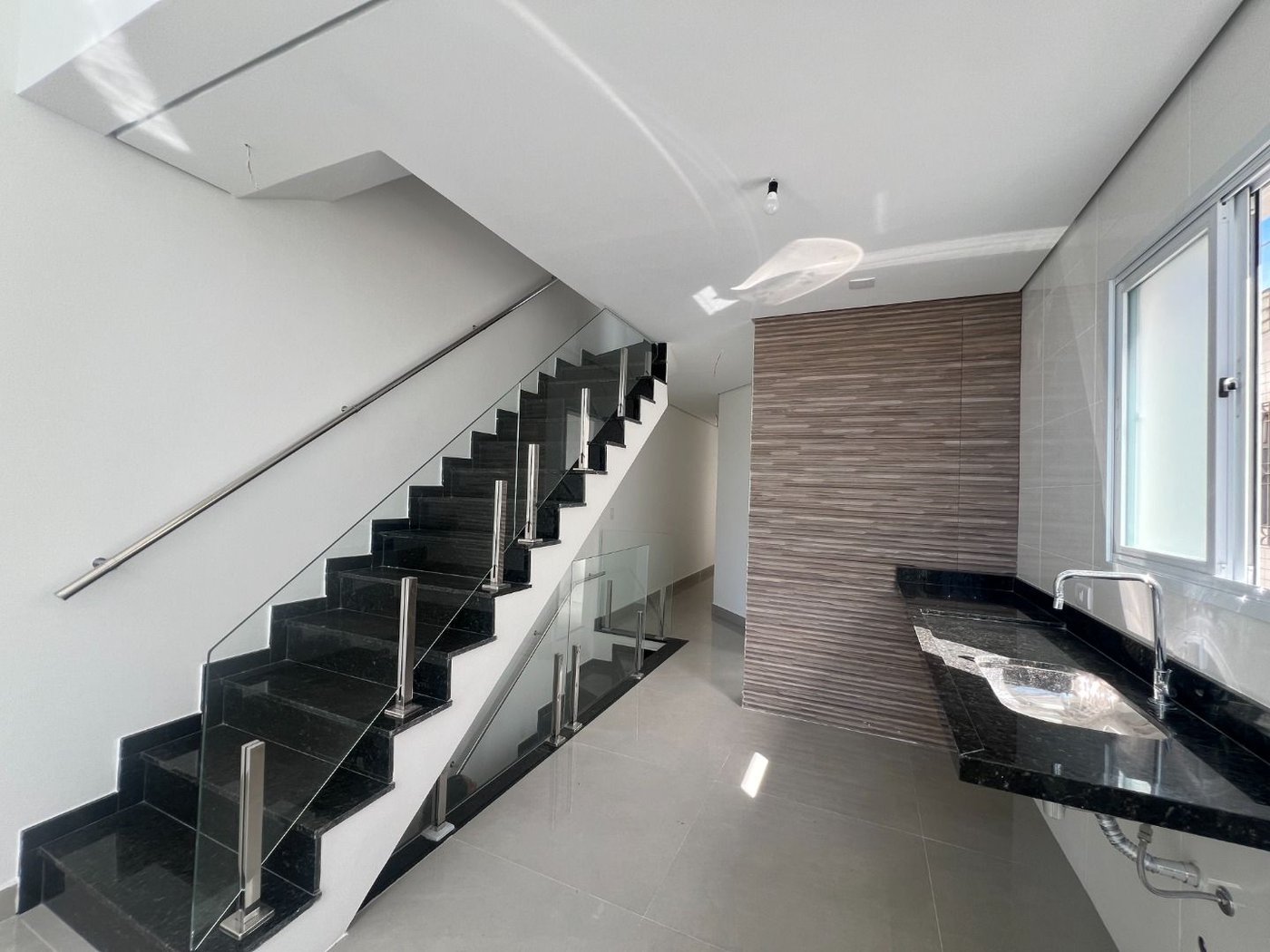 Casa com 3 dormitórios à venda, 155 m² por R$ 1.450.000,00 - Aparecida - Santos/SP