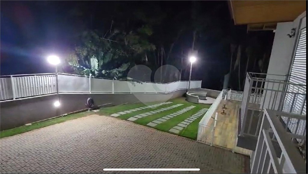 Casa à venda com 4 suítes no condomínio Shambala I, Atibaia - SP