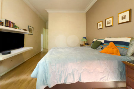 Apartamento à venda com 3 quartos, sendo 1 suíte,  em Copacabana, Rio de Janeiro, RJ
