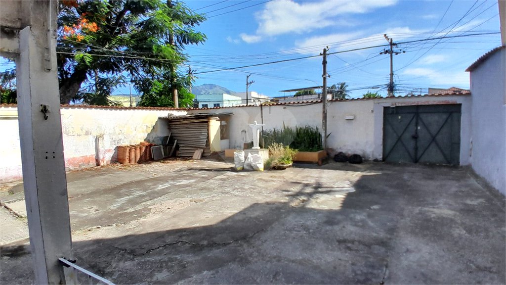 Casa à venda com 2 quartos, sendo 1 suíte, em Bangu, Rio de Janeiro, RJ