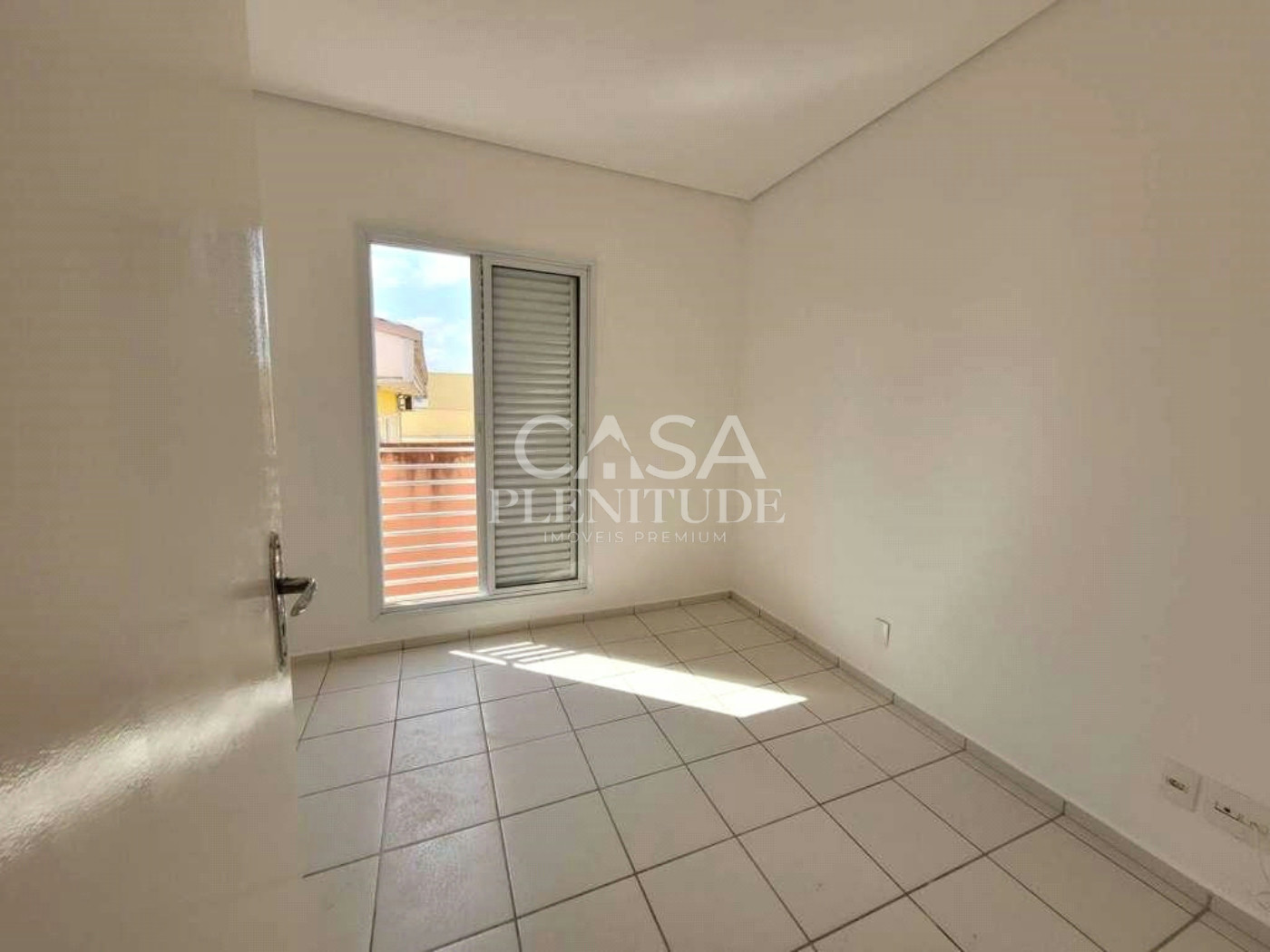 Casa em condomínio à venda com 2 quartos em Jardim Karolyne, Votorantim, SP