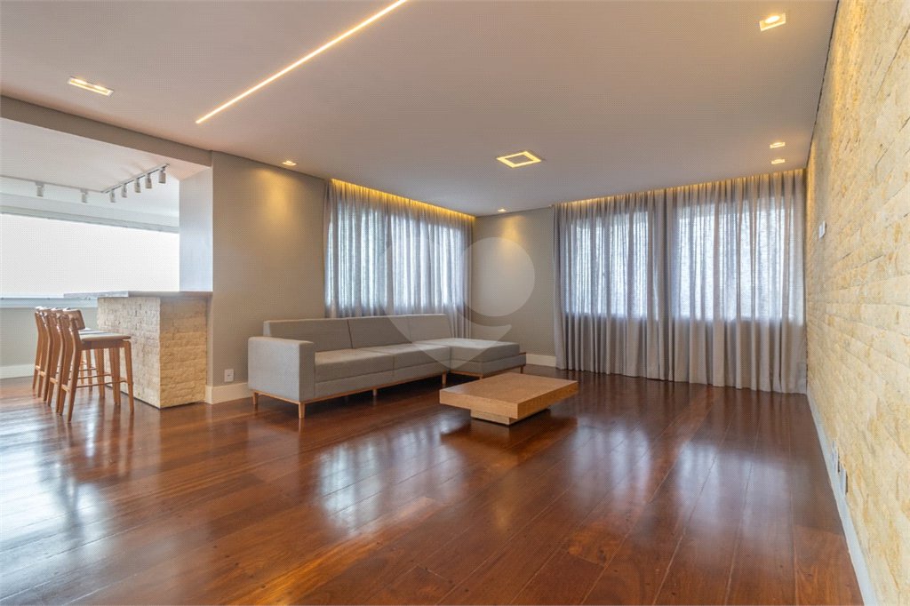 Apartamento à venda com 4 suítes em Vila Sofia, São Paulo, SP