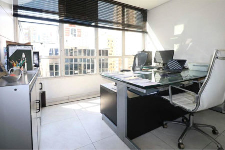 Apartamento à venda com 3 quartos, sendo 1 suíte, em Indianópolis, São Paulo, SP