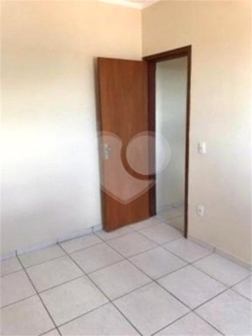 Investimento Certeiro na Gleba 1: Apartamento 1 DormItório, Quintal e Localização que Aluga Fácil