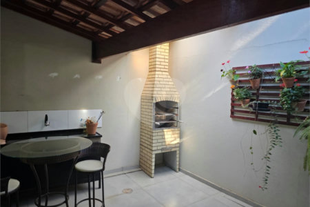Casa à venda com 3 quartos, sendo 1 suíte,  em Jardim Nova Santa Paula, São Carlos, SP