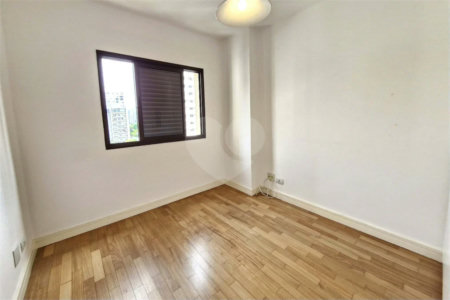 ÓTIMO APARTAMENTO 76 m² ÚTEIS REFORMADO 1 VAGA DE GARAGEM