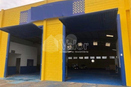 Casa comercial 891,00 m²