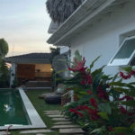 SOBRADO MOBILIADO DE 199,0 M² COM 02 SUITES, 04 VAGAS E PISCINA PARA VENDA NO JARDIM VIRGINIA BIANCA