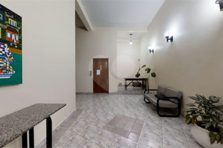 Apartemento com dois dormitórios na Bela Vista.
