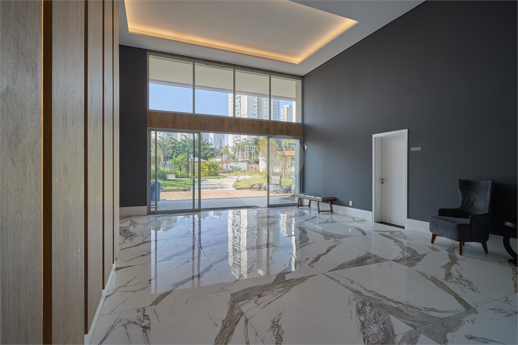 Apartamento à venda com 3 suítes em Jardim Marajoara, São Paulo, SP