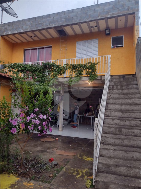 Casa à venda com 2 quartos, sendo 1 suíte,  em Vila São Paulo, Mogi das Cruzes, SP
