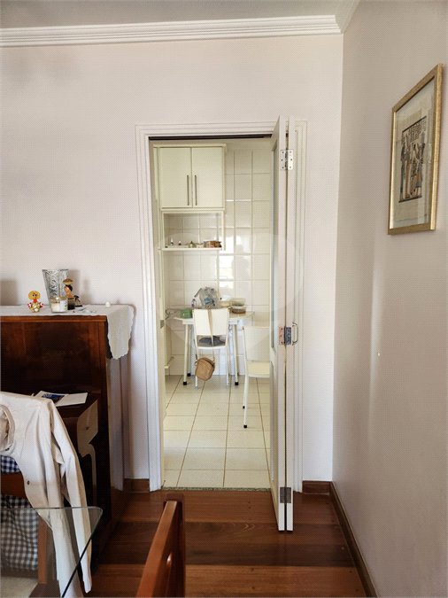 Apartamento à venda com 3 quartos, sendo 1 suíte,  em Vila Monumento, São Paulo, SP