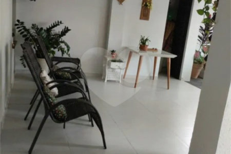 Sobrado à venda com 2 suítes em João Aranha, Paulínia, SP