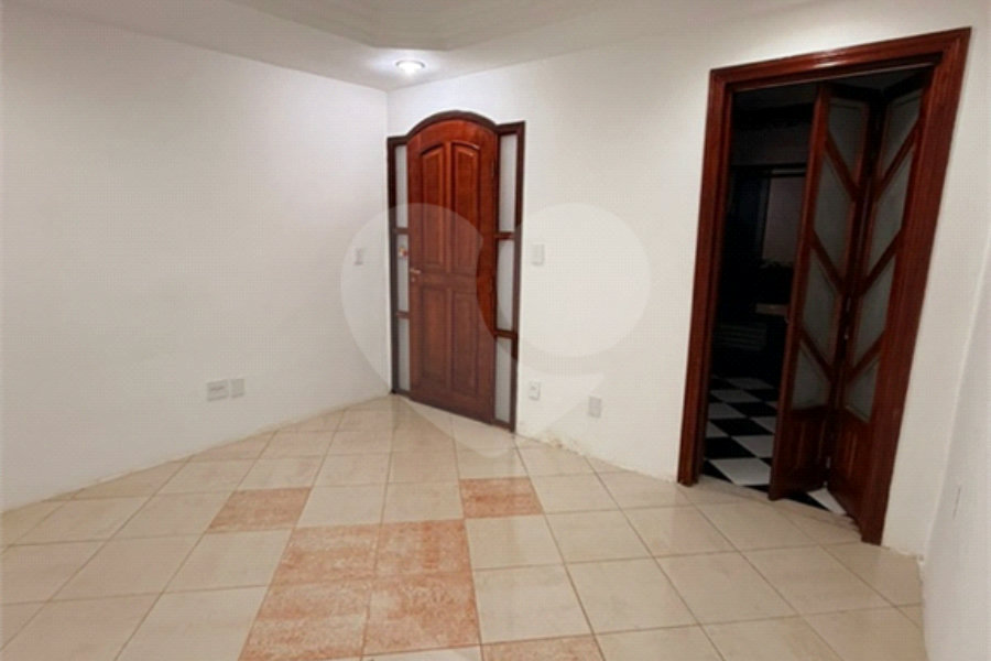 Sobrado à venda com 2 quartos, sendo 1 suíte, em Tucuruvi, São Paulo, SP